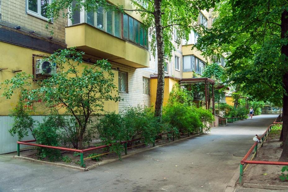 Квартира По Адресу Дружбы Народов 8А Kiev Exteriör bild